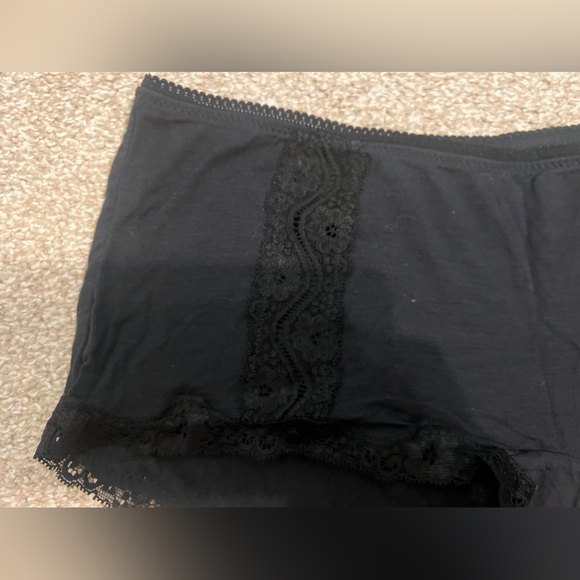 Soma Embraceable Lace Lady’s Panties - Picture 2 of 5